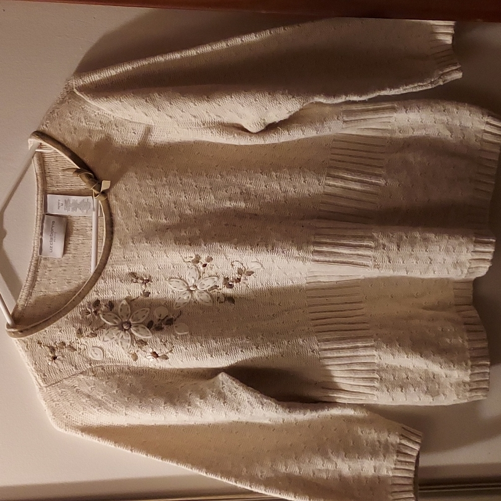 Liz Claiborne sweater